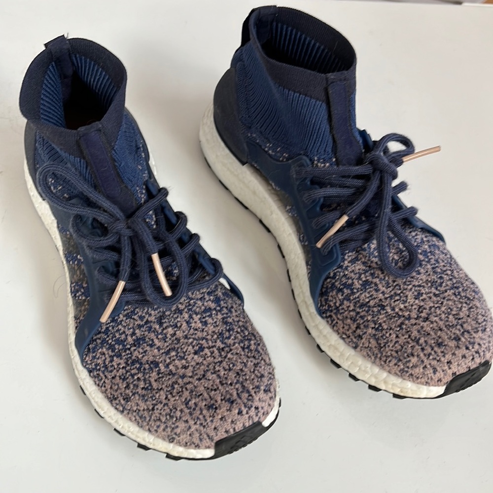 Adidas Women’s Ultra Boost Sneaker size 9.5